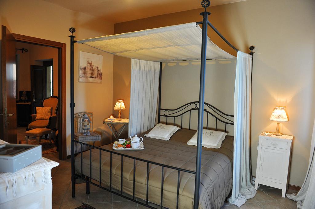 Agriturismo Paitin Alba  Room photo